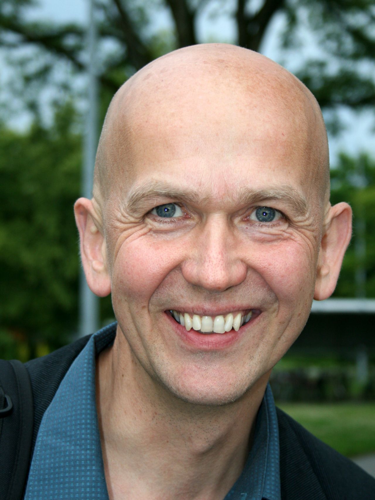 Prof. Marius Ueffing